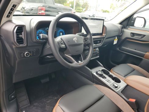 New 2025 Ford Bronco Sport Outer Banks w/ Outer Banks Tech Package+ image 9