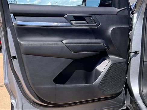 Used 2025 GMC Terrain Elevation FWD image 23