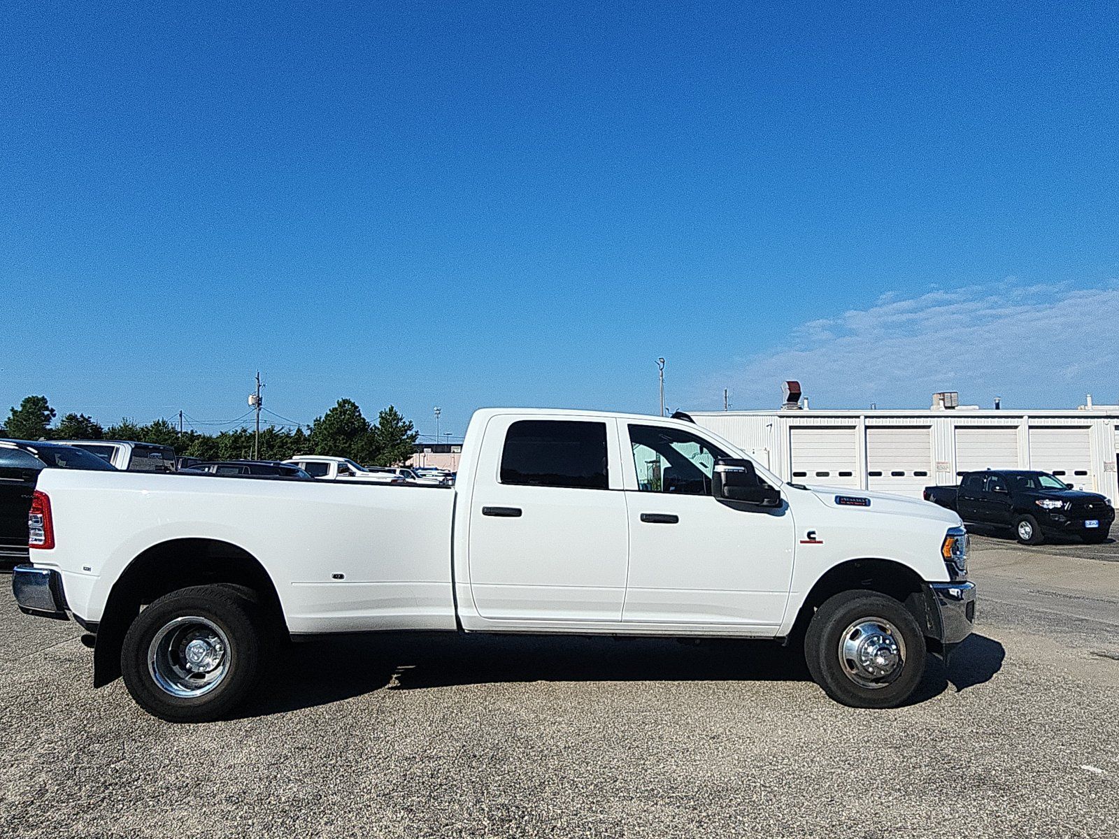 Used 2023 RAM 3500 Tradesman AWD/4WD image 6