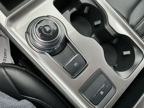 Used 2024 Ford Edge SEL image 22