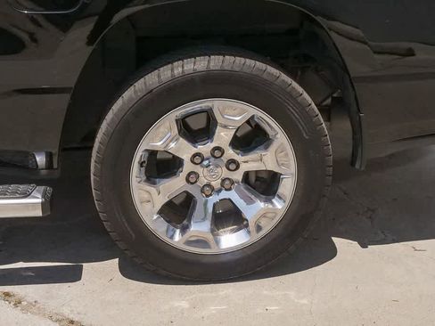 Used 2019 RAM 1500 Big Horn RWD image 6