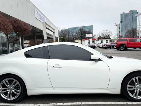 Used 2009 INFINITI G37 Journey w/ Premium Pkg image 8