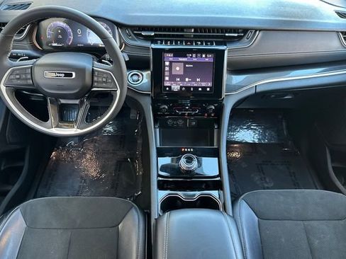 Certified 2023 Jeep Grand Cherokee Altitude image 13