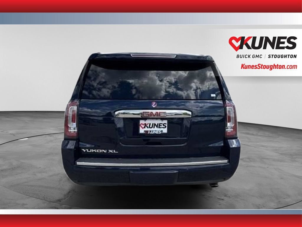 Used 2020 GMC Yukon XL Denali w/ Denali Ultimate Package AWD/4WD image 10