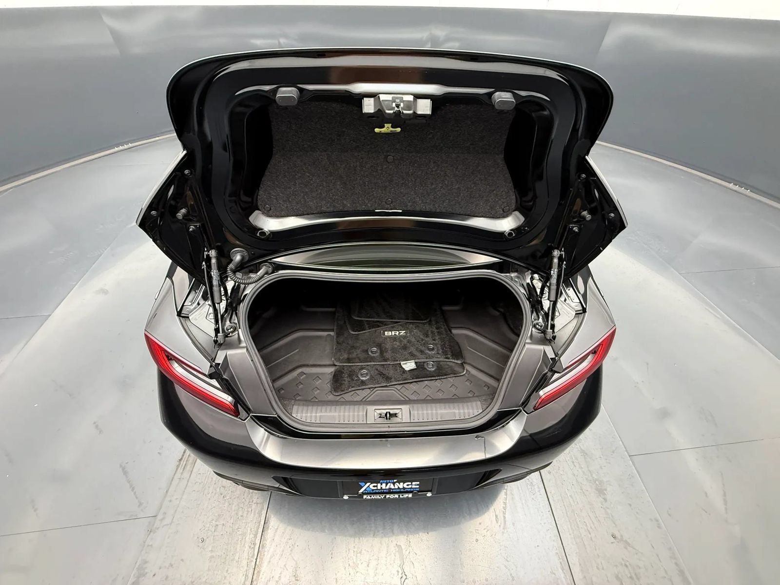 Used 2025 Subaru BRZ tS RWD image 28