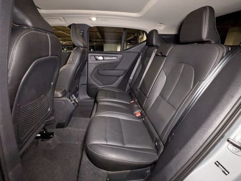 New 2025 Volvo XC40 B5 Ultra w/ Climate Package AWD/4WD image 26