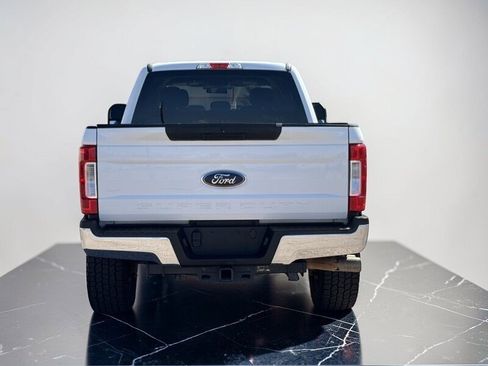 Used 2018 Ford F250 XLT AWD/4WD image 5