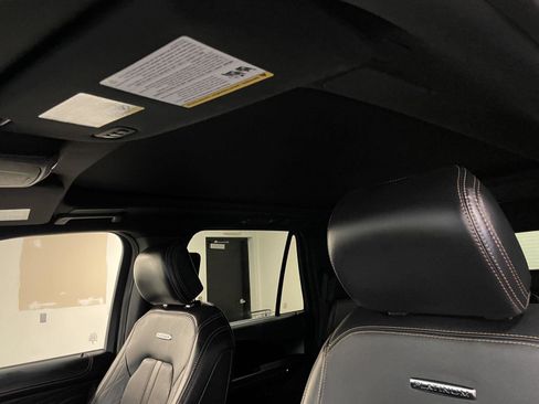 Certified 2023 Ford Expedition Platinum image 34
