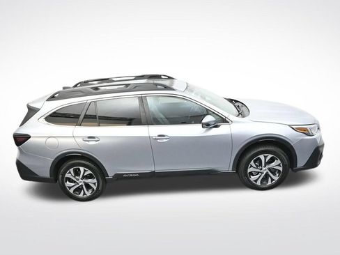 Used 2022 Subaru Outback Limited AWD/4WD image 32