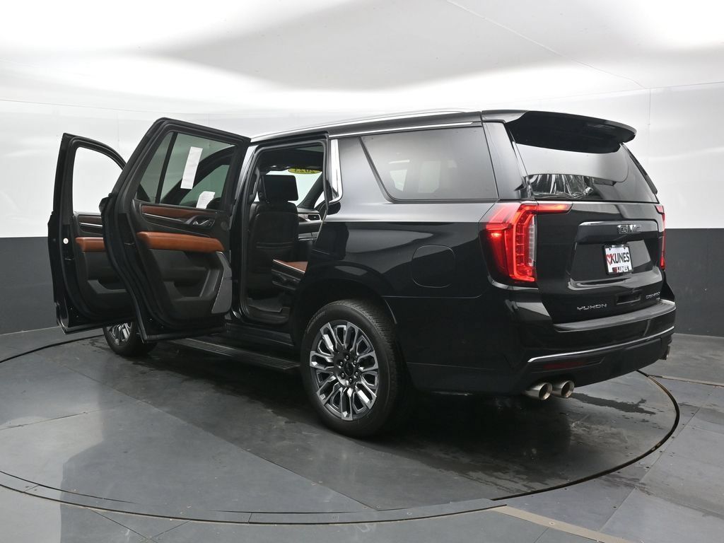 Used 2023 GMC Yukon Denali Ultimate w/ LPO, Floor Liner Package AWD/4WD image 50