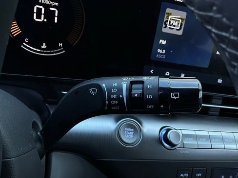 Used 2025 Hyundai Kona SEL image 38