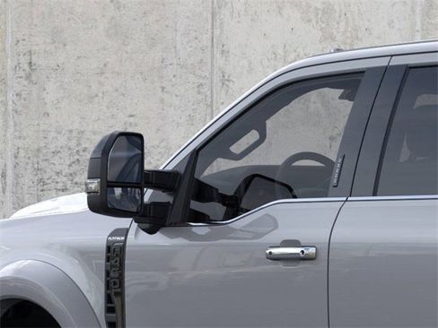 New 2026 Ford F450 Platinum w/ FX4 Off-Road Package image 20