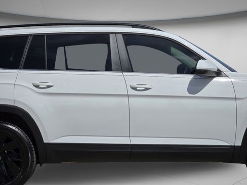Used 2024 Volkswagen Atlas SE image 9
