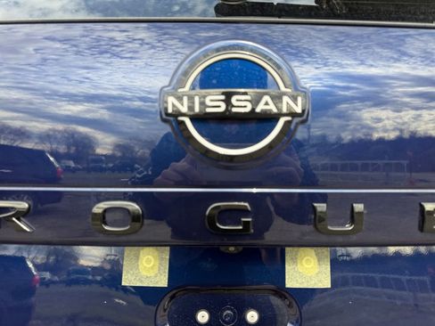 New 2026 Nissan Rogue SV image 17