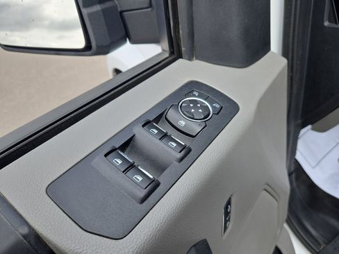 Used 2019 Ford F150 XL w/ Equipment Group 101A Mid AWD/4WD image 13