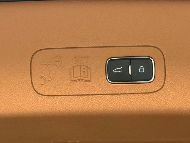 Used 2023 Lincoln Aviator Black Label AWD/4WD image 41