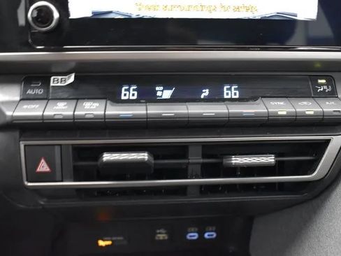 Used 2025 Toyota Camry LE FWD image 31