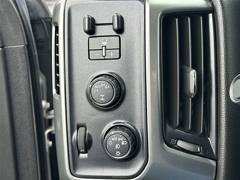 Certified 2019 Chevrolet Silverado 1500 LT w/ All Star Edition image 16