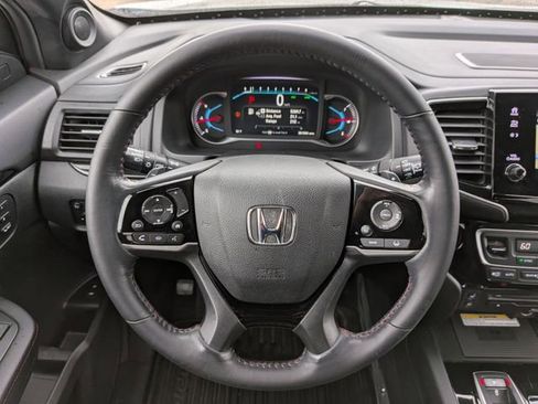 Used 2021 Honda Pilot Black Edition image 15