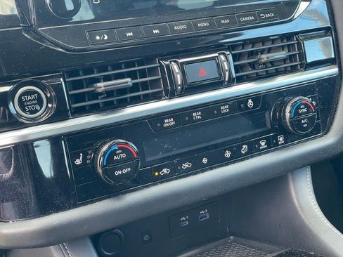 Certified 2022 Nissan Pathfinder SL w/ SL Premium Package image 19