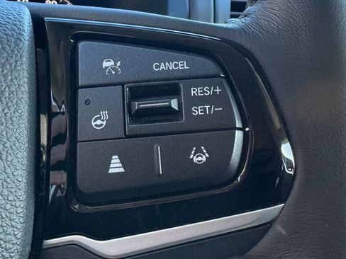 Used 2025 Honda Odyssey Elite image 28