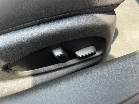 Used 2017 Chevrolet Camaro SS image 26
