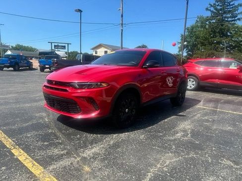 Used 2024 Dodge Hornet GT w/ GT Blacktop Package AWD/4WD image 6