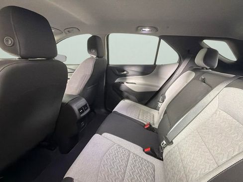 Used 2022 Chevrolet Equinox LS FWD image 26