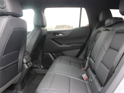 New 2026 Chevrolet Equinox LT FWD image 24