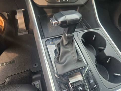 Used 2025 Kia Carnival SX Prestige FWD image 11