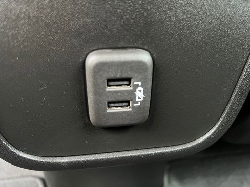 Used 2022 Chevrolet Equinox LS image 15