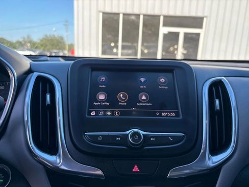 Used 2020 Chevrolet Equinox LS FWD image 19