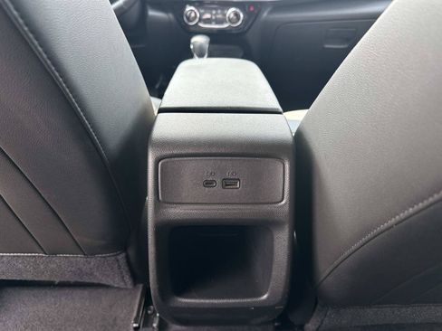 Used 2025 Chevrolet Trax LT w/ Driver Confidence Package FWD image 13