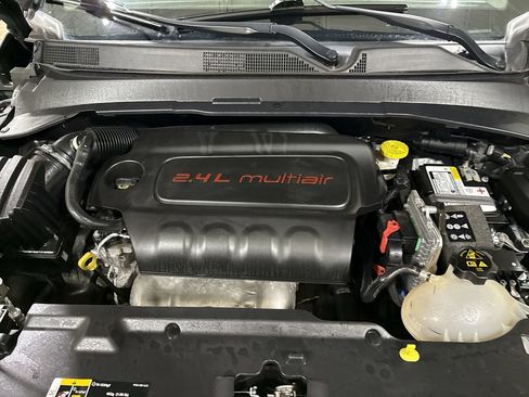 Used 2022 Jeep Compass Latitude AWD/4WD image 24