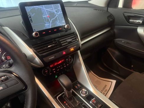 Used 2022 Mitsubishi Eclipse Cross SE image 36