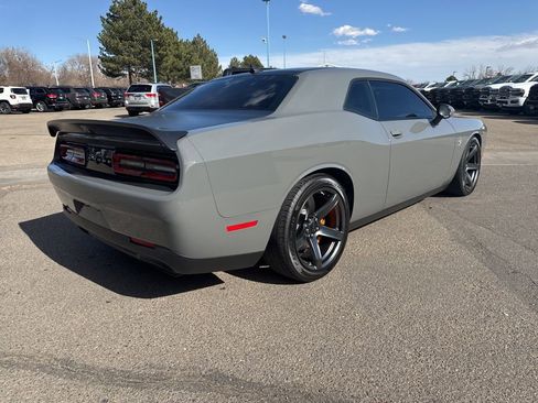 Used 2019 Dodge Challenger SRT Hellcat image 7