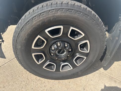 Used 2024 Ford F350 Platinum image 8