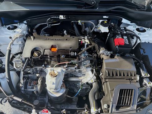 Certified 2025 Honda HR-V LX image 34