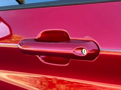 Certified 2020 Ford Explorer XLT image 31