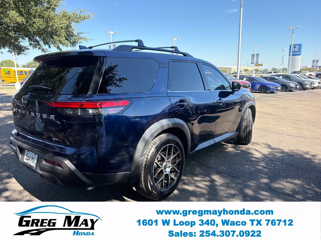 Used 2022 Nissan Pathfinder SV FWD image 3