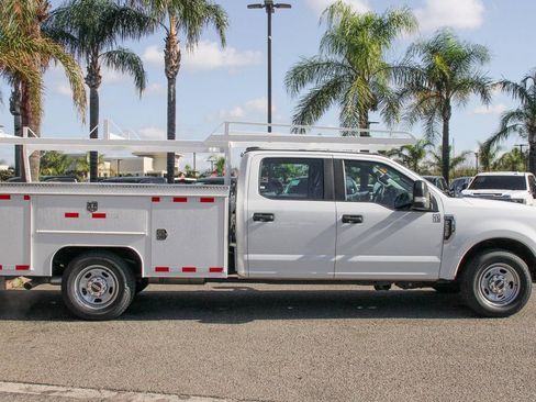 Used 2022 Ford F350 XL w/ Power Equipment Group image 10