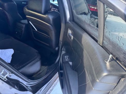 Used 2019 Dodge Charger R/T w/ Plus Group image 4