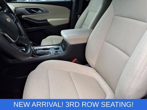Used 2022 Chevrolet Traverse LS AWD/4WD image 3