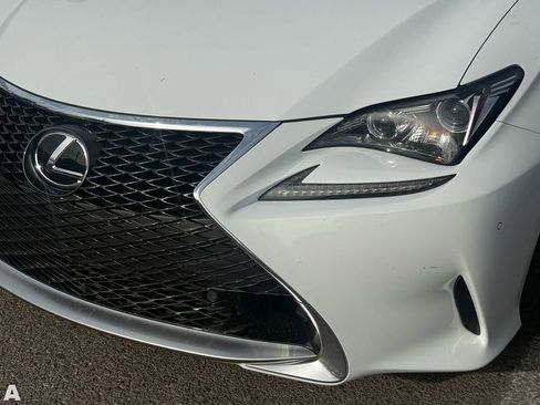 Used 2016 Lexus RC 200t image 8