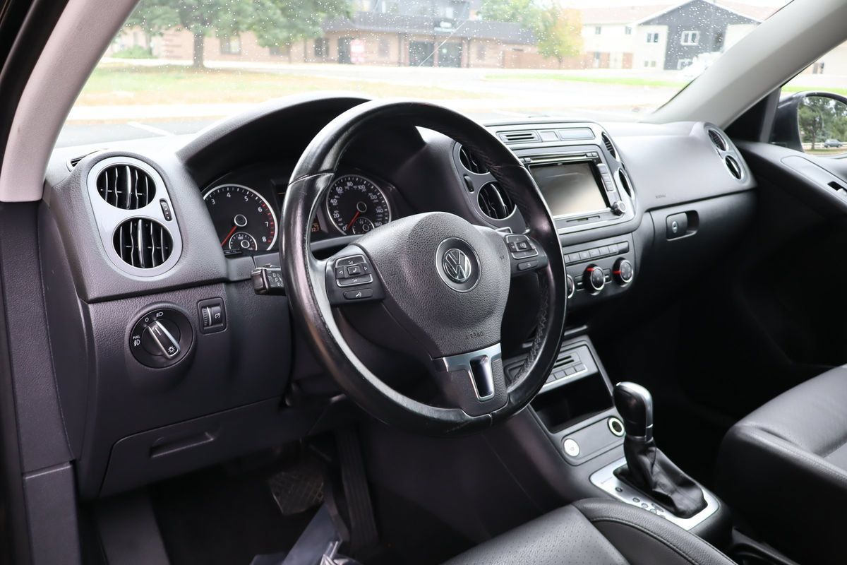 Used 2015 Volkswagen Tiguan SE AWD/4WD image 15