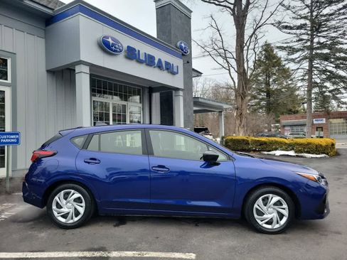 Used 2024 Subaru Impreza 2.0i image 2