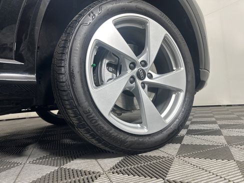 Used 2025 Audi Q5 Premium Plus w/ Premium Plus image 8