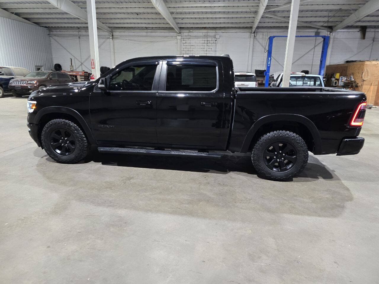 Used 2019 RAM 1500 Sport w/ Level 2 Equipment Group AWD/4WD image 6