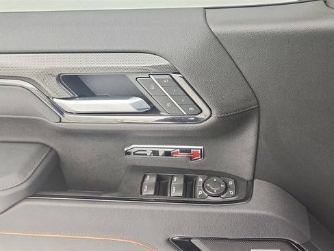 Used 2025 GMC Sierra 1500 AT4 w/ AT4 Premium Package image 23