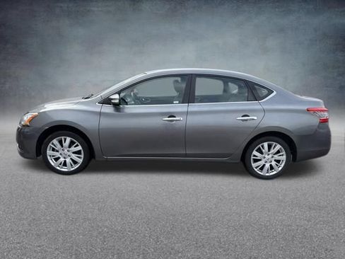 Used 2015 Nissan Sentra SL w/ SL Premium Package FWD image 11